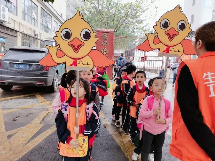 贵州毕节晋级教育沙土托管加盟校区冯先菊老师今日感动