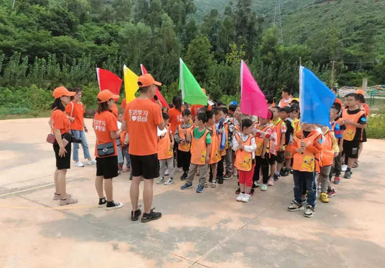 掌握这两个和新家长打交道的原则，家长马上变朋友