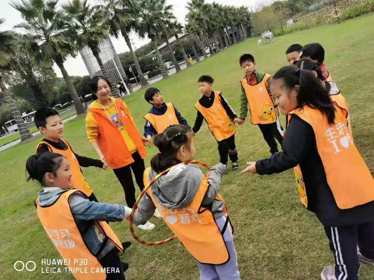 开中小学托管班要不要加盟托管班品牌