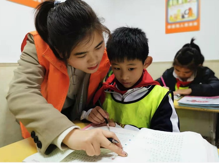 轻松写好规范字 | 晋级教育习字云课堂助力校区开辟书法教育新途径