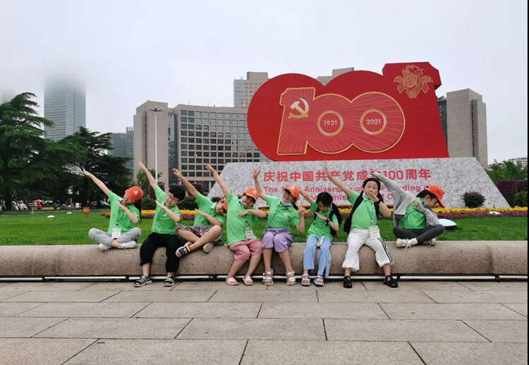 晋级快乐学习动力营，听栈桥海浪 品台东美食 ,青岛站第二日