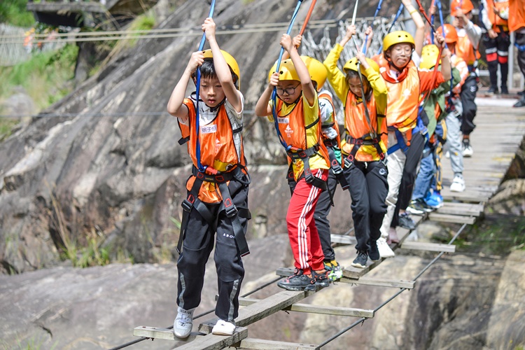 没有经验开小学生托管班加盟校优势