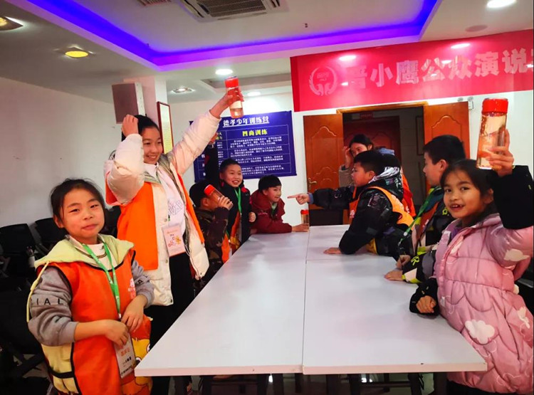 小学生托管班加盟市场前景较好，投资者应把握时机