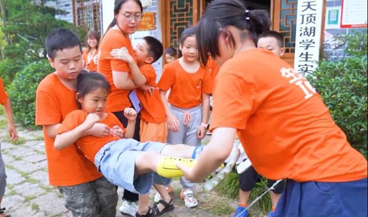 托管加盟品牌激发小学生天赋的方式