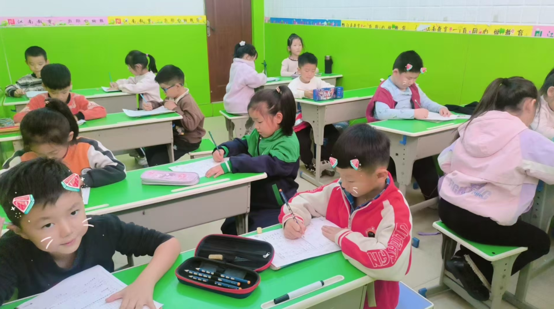 晋级托管学堂：家长的 “负能量”，比打骂更伤孩子！这2种行为要避开，3招养出阳光娃