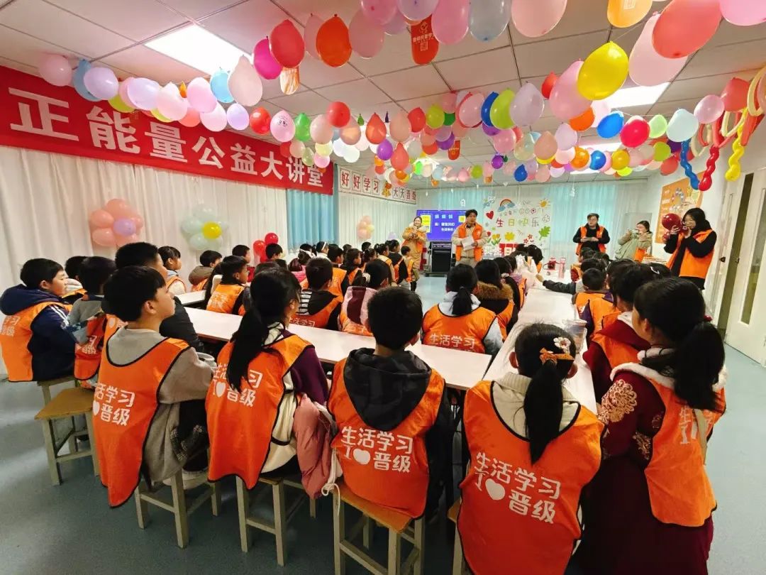 晋级托管学堂:3个实用方法,帮孩子告别精神内耗,轻装上阵成长 晋级托管学堂:3个实用方法,帮孩子告别精神内耗,轻装上阵成长