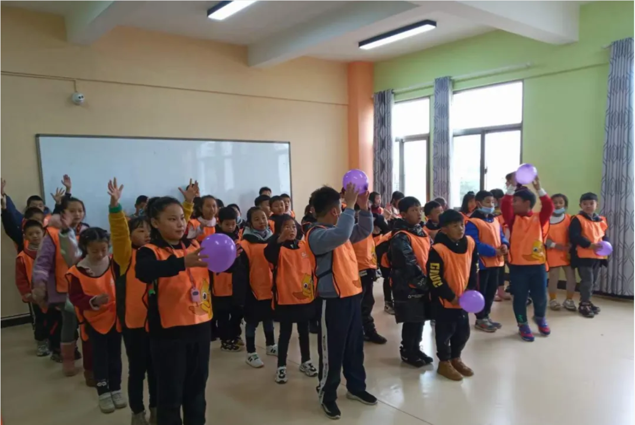 晋级托管学堂：孩子一受挫就崩溃？1-6年级关键期，用这3招养出高挫折商小孩