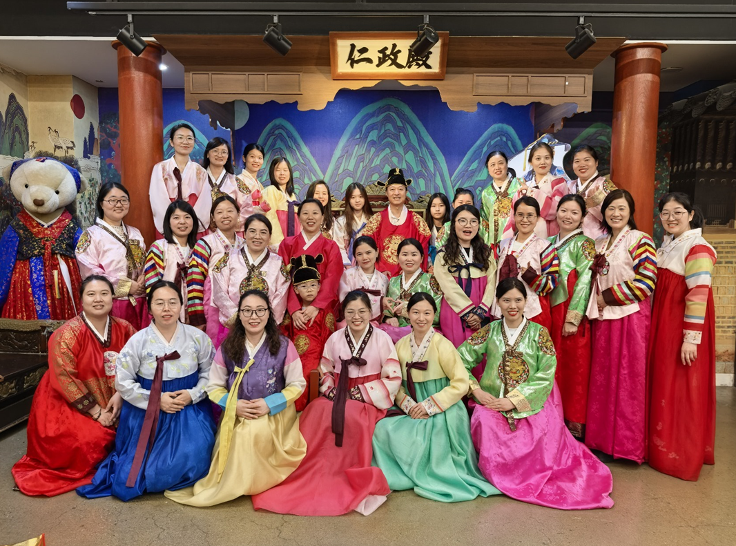 11年前去韩国只顾买买买，11年后去韩国只顾学学学